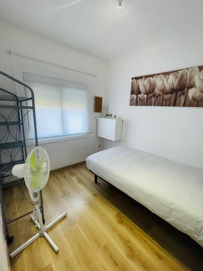Beach Apartment Barca 6 Sant Adria de Besos Ngoại thất bức ảnh